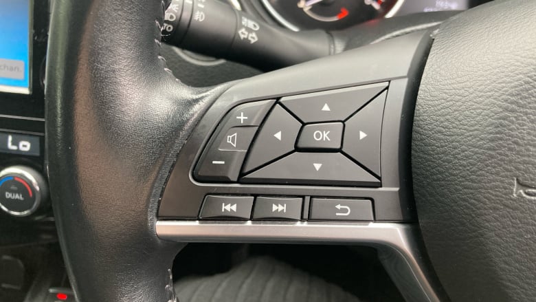 Nissan Qashqai 1.6 DiG-T Tekna 5dr Petrol Hatchback